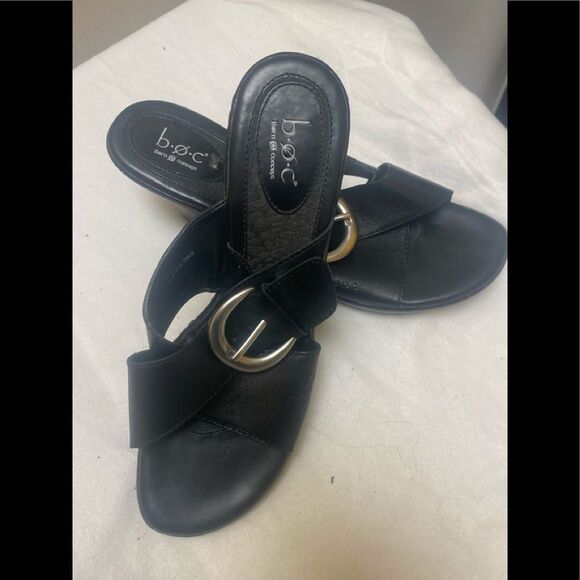 Unlisted Buckle Black Sandal - Picture 2 of 6